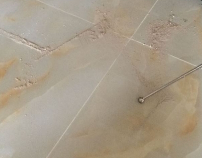 来安瓷砖空鼓维修公司分享粘合剂选择不当在瓷砖铺贴过程中可能导致以下问题